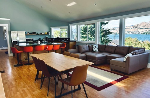 Chelan Apartment | Water Street Retreat