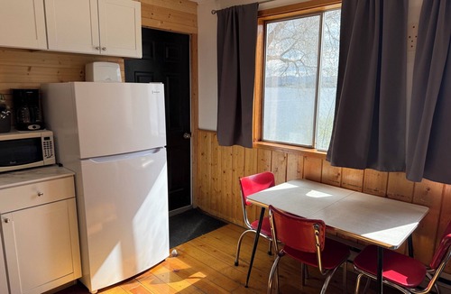 Republic Cabin | Waterfront 1 Bedroom Cabin at Tiffanys Resort on Curlew Lake - Sleeps 3