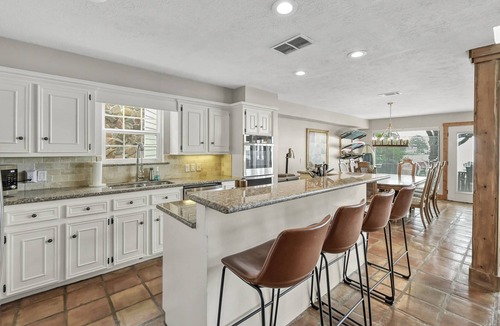 Walden on Lake Conroe House | Waterfront | 5BR | Balcony Views | Swim & Fish | Ping Pong & Games | Lake Conroe