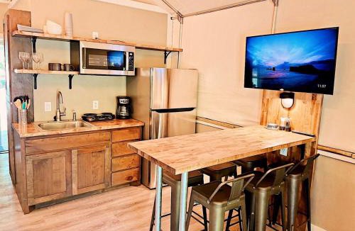 Sutherland Springs Other | Waterfront Cabin #15 near San Antonio, Texas