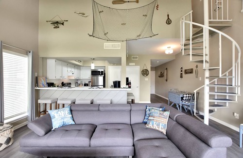 April Sound Condo | WaterFront Condo in upscale neighborhood of April Sound “Our Happy Place”