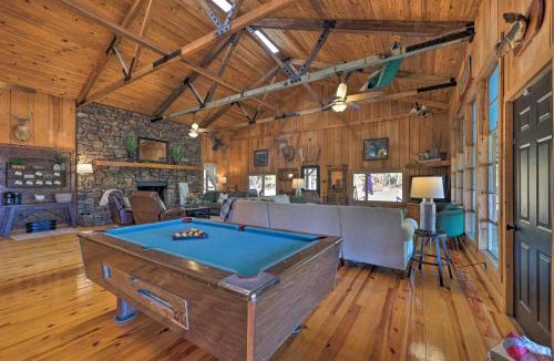 Arkadelphia House | Waterfront Deck: Home on Ouachita River!