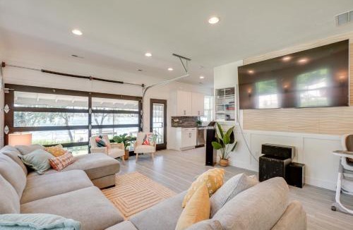 Tumtum House | Waterfront Deck w/Fire Pit: Lake Spokane Gem!