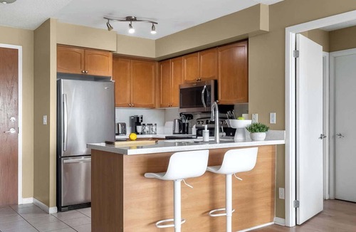 Fort York Apartment | Waterfront District 2-Bed Unit | Near Rogers Centre