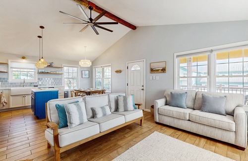 Flour Bluff House | Waterfront home with private pool & dock - outdoor patio with a view