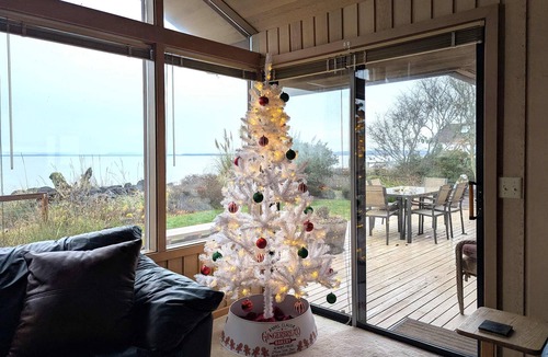 Sequim House | Waterfront, Hot tub, Pets OK, Sequim Dungeness