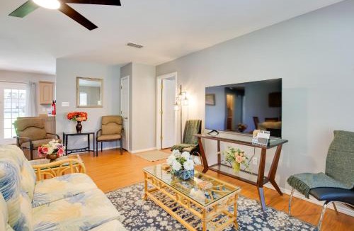 Emory House | Waterfront Lake Fork Getaway w/Dock Access