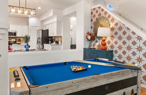 Albuquerque House | Watermelon Sunsets - Sleeps 10, Heated Pool & Spa
