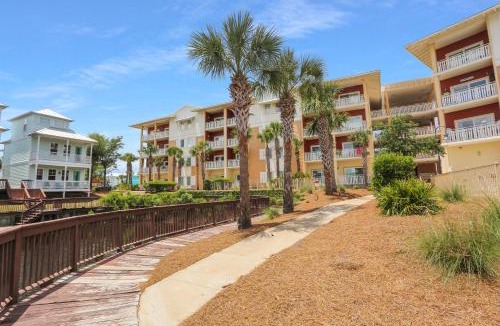Waterside Village Apartment | Waterside Village Condo 203 by Pristine Properties Vacation Rentals