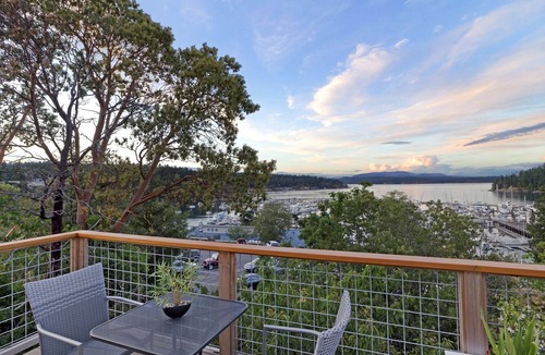 Friday Harbor House | Waterview in Town! Cannery Inn - Hyak