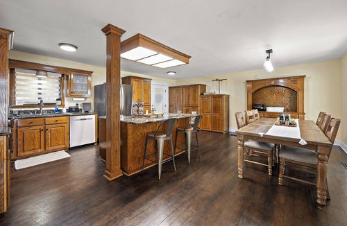Nacogdoches House | Welcome to Lake Daze, your ultimate lakefront getaway on Lake Nacogdoches!