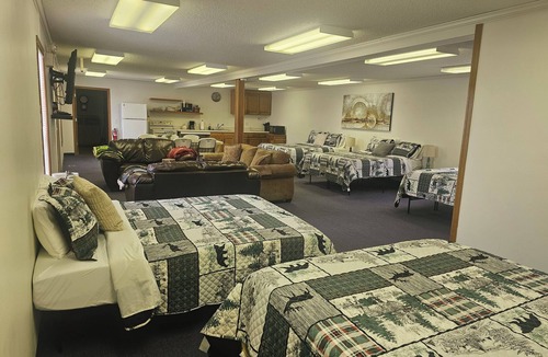 Seneca Cabin | Welcome to The Lodge at The Rest Stop RV Resort & Laundry, LLC