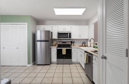 Oso Grande House | Welcome to the Oso Cozy Casita - No House guests without prior approval from host.