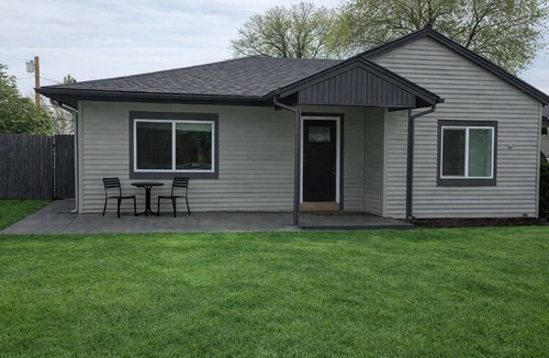 Columbine Knolls House | Welcome to the Sundancer @ the Little Littleton Village