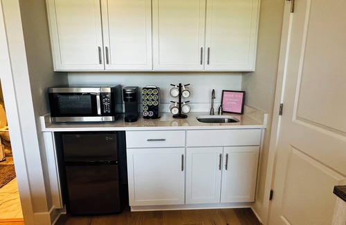 Southtown House | Welcome to the Texan Den where Luxury meets Tranquility.