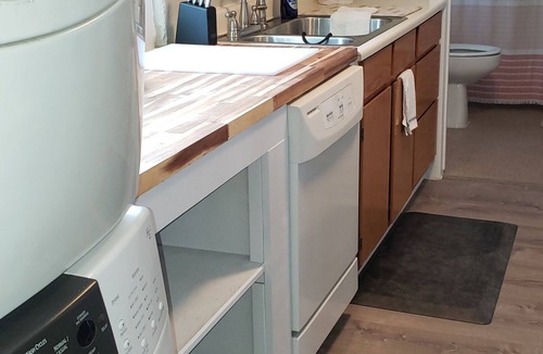 Lewellen House | Welcome to your home away from home in Lewellen, NE