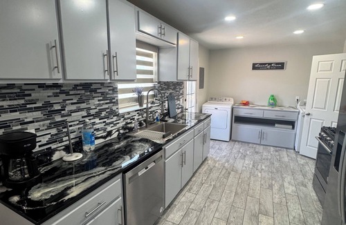 Las Cruces House | Welcome to your perfect gateway, 4 bedrooms 2 bathrooms and private pool.
