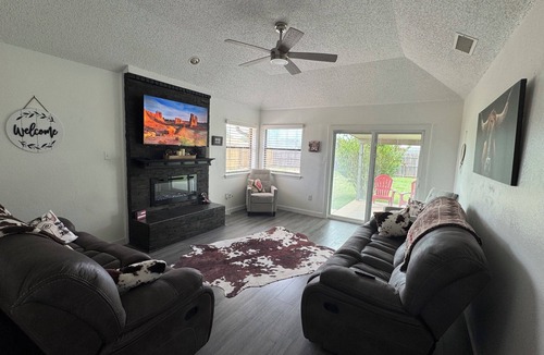 Abilene House | Welcoming 2-bedroom house with AC in vibrant Abilene