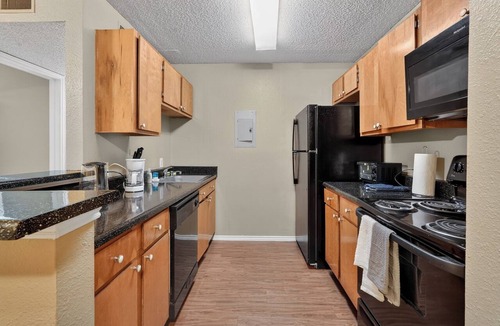 Lubbock Apartment | Well-appointed 2BR in prime location