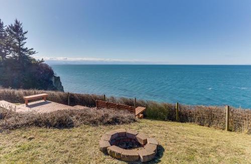 Oak Harbor House | West Beach Waterview