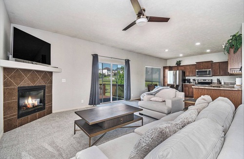 Millard House | West Omaha 3-bedroom townhome in quiet suburb; Near Millard, Gretna, & Elkhorn