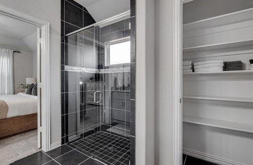 Burleson House | Where Comfort Meets Convenience