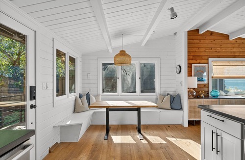 Freeland Cabin | Whidbey Island Beachfront Cabin No-Bank Sandy Beach + Sunset Views
