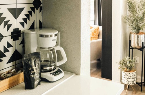 Congress Park House | Whimsical Escape - Near Botanic Gardens & Zoo