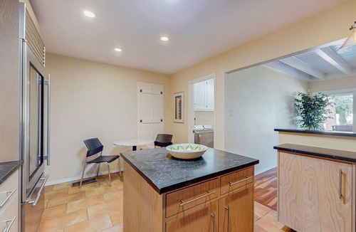 Northeast Heights House | Whimsy Woods Retreat/3 beds/Very Private