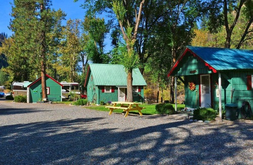 New Meadows Cabin | "Whispering Pine" - Cabin 4 by the Little Salmon River