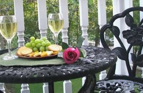 Jefferson Bed & Breakfast | White Oak Manor Bed & Breakfast