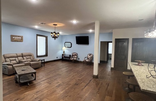 Vernon Apartment | Wilbarger Upstairs apartment! 3 bedroom/2 bath