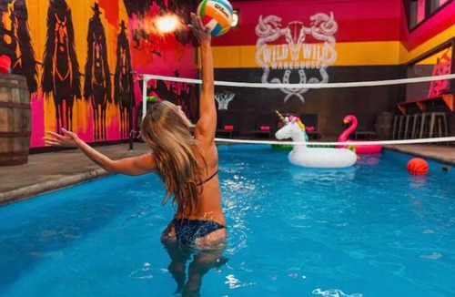 Columbia House | Wild Warehouse in the Cornfields w/a Party Pool!