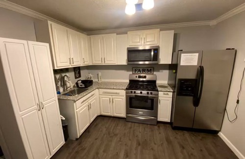 FM 1960 House | Willowbrook Haven 2 Bed 2 Bath Townhome Apt. with Private Patio