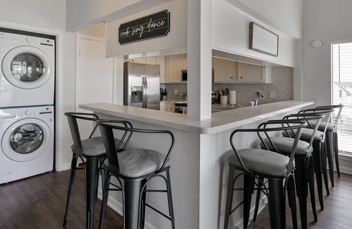 April Sound Condo | Winter Escape | Lake Conroe Views | Gated April Sound | King Suite | Loft w/Bunks | Near Dining