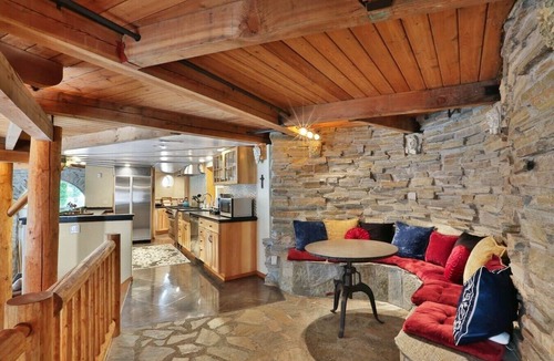 Sedro-Woolley House | Wiseman Castle- Beautiful Waterfalls!