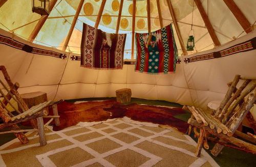 Garden Valley Other | Wolf Den Getaway Destination
