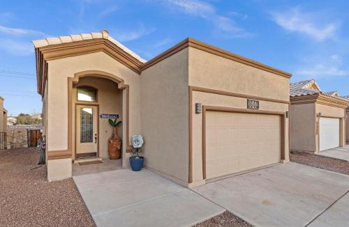 Biggs Field House | Wonderful, plush & luxurious 3 Bed Room Home