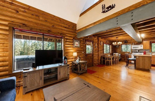 New Meadows Cabin | Woodland Chalet Near Brundage Mountain
