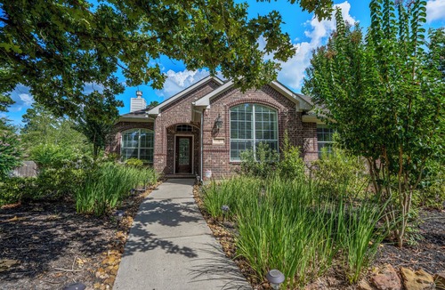 Sterling Ridge House | Woodlands Wonderland: Cozy 3-BRM Home