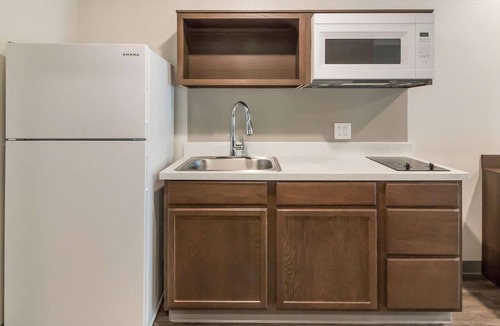 Lake Jackson Hotel | WoodSpring Suites Lake Jackson