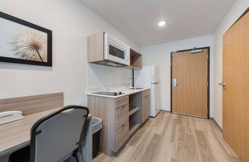 Meridian Hotel | WoodSpring Suites Meridian