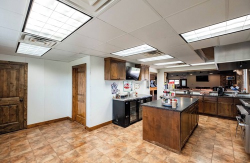 Justiceburg House | Woody’s Roadhouse Retreat: Barndominium Near Lake Alan Henry