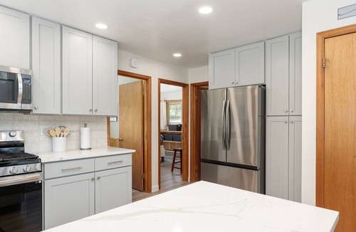Granby Cabin | Wraparound Porch, 3-Bed + Loft & Pet Friendly! Close to Lake Granby and Highland Marina