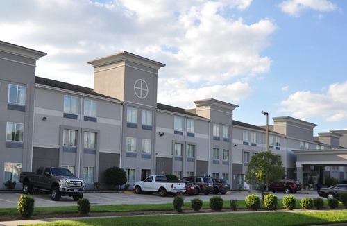 Barker Hotel | Wyndham Garden Houston Willowbrook