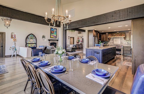 Mesilla House | Year-Round Heated Pool: Upscale Estate: Mountain Views