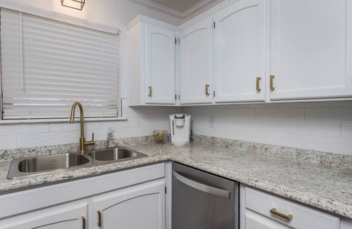 Amarillo House | Yellow City Retreat near hospitals, dining & I-40!