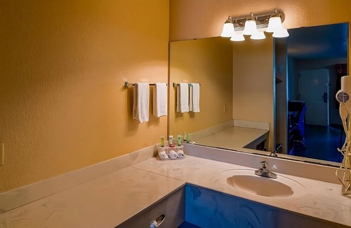 Sweet Home Hotel | You Found it! With Outdoor Pool Access, Free Parking, Near Dairy Queen Yoakum!