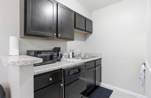Central Oklahoma City Apartment | Your Cozy Oasis With OKC Skyline View Near OU Medical Center