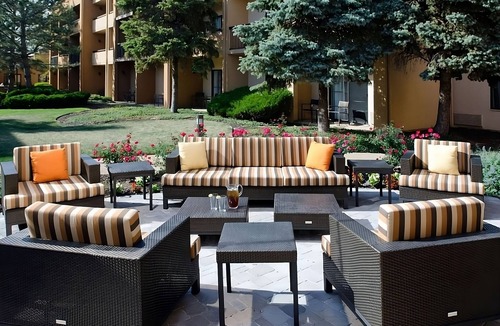 Waldron Hotel | Your Gateway to Kansas City Thrills! 3 Relaxing Units! Pets Allowed
